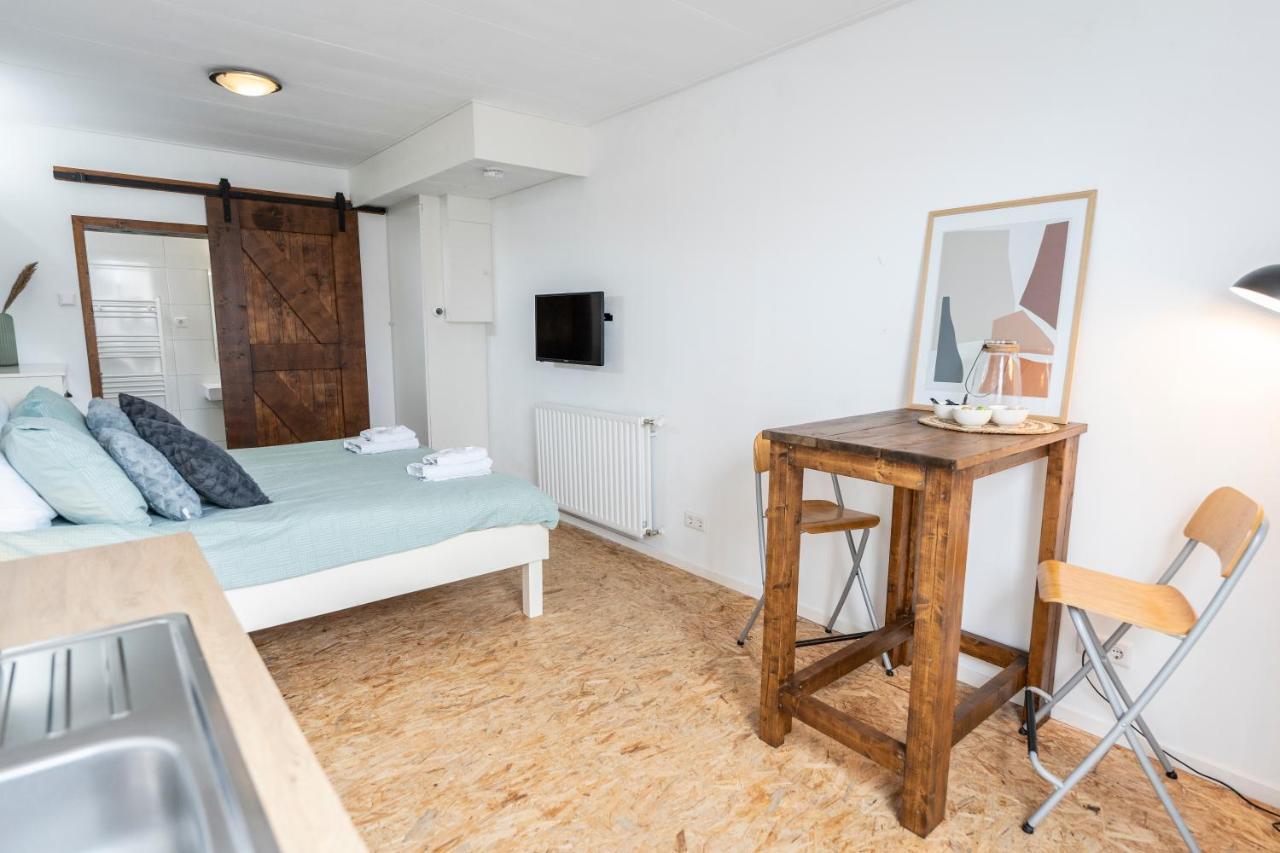 Bed And Breakfast Het Bureau Texel De Koog  Bagian luar foto