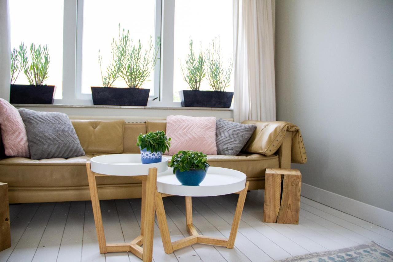Bed And Breakfast Het Bureau Texel De Koog  Bagian luar foto